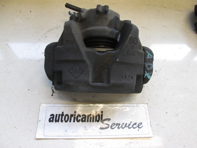 SPREDNJE DESNE ZAVORNE CELJUSTI  OEM N. 410018218R ORIGINAL REZERVNI DEL RENAULT MEGANE MK3 BZ0/1 B3 DZ0/1 KZ0/1 BER/SPORTOUR/ESTATE (2009 - 2015) DIESEL LETNIK 2011