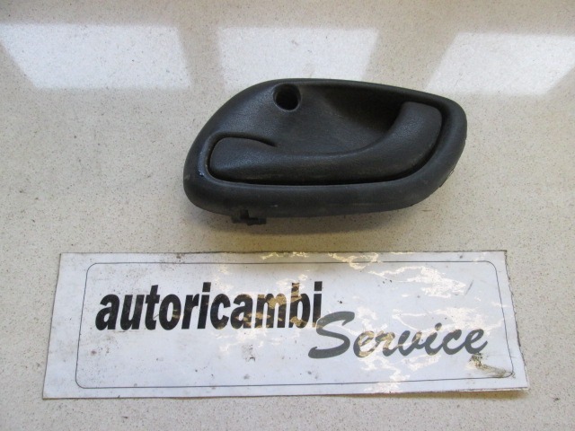 NOTRANJA KLJUKA  OEM N. 9206857 ORIGINAL REZERVNI DEL OPEL AGILA A H00 (2000 - 2008) BENZINA LETNIK 2003