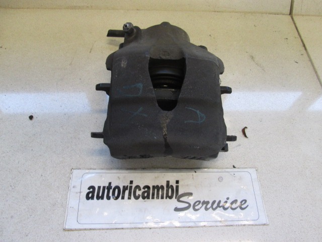 SPREDNJE DESNE ZAVORNE CELJUSTI  OEM N. 1K0615124D ORIGINAL REZERVNI DEL AUDI A3 MK1 8L 8L1 3P/5P (1996 - 2000) DIESEL LETNIK 1996