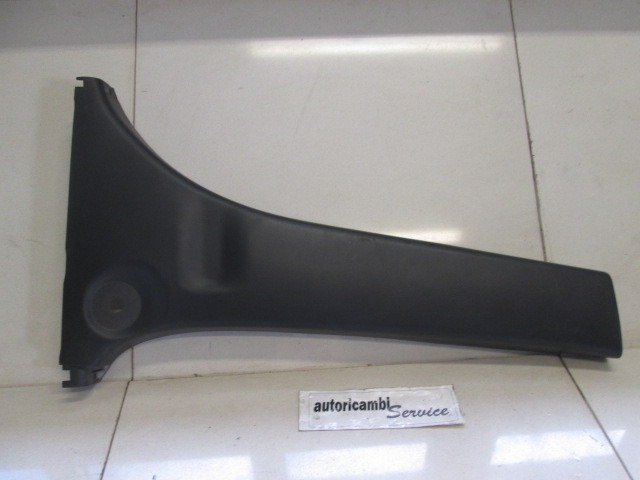 OEM N. 6241344040 ORIGINAL REZERVNI DEL TOYOTA AVENSIS VERSO M2 (2001 - 2004) DIESEL LETNIK 2004