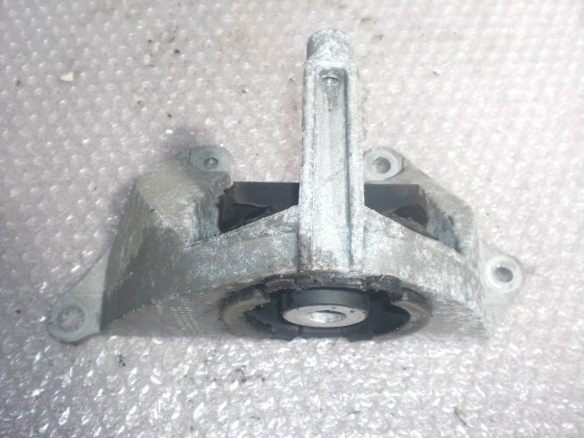 NOSILCI MOTORJA/DRUGO OEM N. 071 A236  ORIGINAL REZERVNI DEL FIAT PUNTO 188 MK2 R (2003 - 2011) DIESEL LETNIK 2008