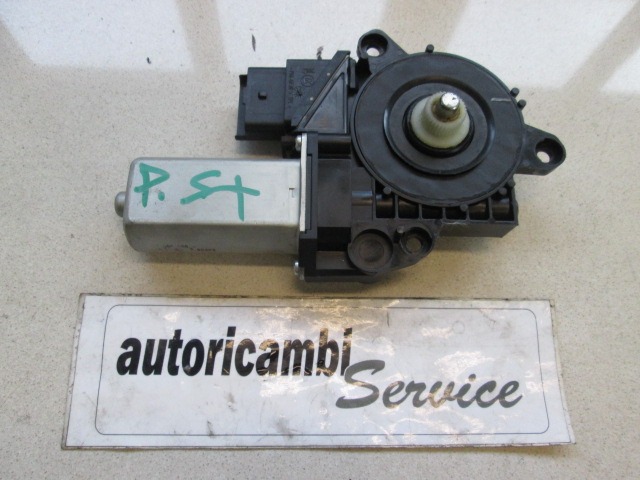 MOTORCEK ELEKTRICNEGA POMIKA ZADNJEGA STEKLA  OEM N. 5000469 ORIGINAL REZERVNI DEL FIAT CROMA 194 MK2 R (11-2007 - 2010) DIESEL LETNIK 2008