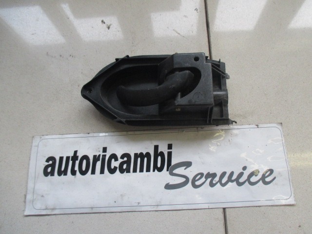 NOTRANJA KLJUKA  OEM N. 97KGB22600AG ORIGINAL REZERVNI DEL FORD KA / SPORTKA / STREETKA RB MK1 (1996 - 08/2008) BENZINA LETNIK 2003