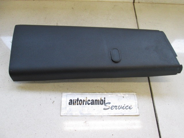 2S61A243W06AGW RIVESTIMENTO INFERIORE MONTANTE CENTRALE LATO DESTRO FORD FIESTA 1.4 D 50KW 5M 5P (2008) RICAMBIO USATO 