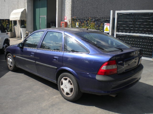 OPEL VECTRA 1.6 BENZ 5M 74KW (1997) NON SMONTATA