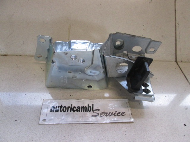 KONZOLE IN SINE SEDEZEV OEM N. 7L6885154 ORIGINAL REZERVNI DEL VOLKSWAGEN TOUAREG 7LA 7L6 7L7 MK1 (2002 - 2007)DIESEL LETNIK 2004