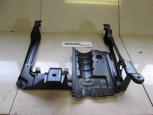 KONZOLE IN SINE SEDEZEV OEM N. 7L0881678D ORIGINAL REZERVNI DEL VOLKSWAGEN TOUAREG 7LA 7L6 7L7 MK1 (2002 - 2007)DIESEL LETNIK 2004