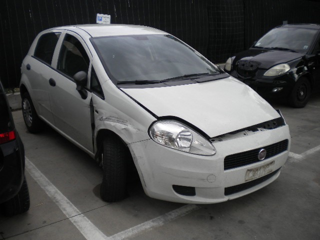 FIAT GRANDE PUNTO 1.4 M 57KW 5M 5P (2009) RICAMBI IN MAGAZZINO