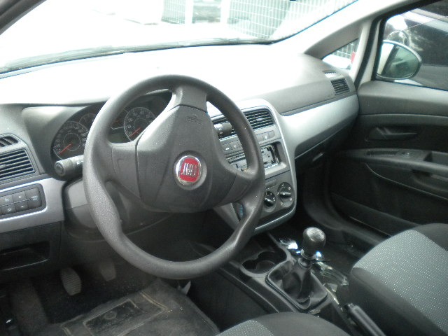 FIAT GRANDE PUNTO 1.4 M 57KW 5M 5P (2009) RICAMBI IN MAGAZZINO