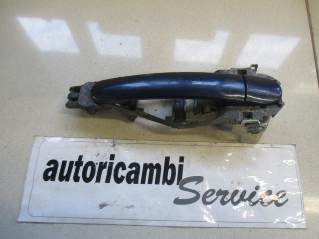 ZUNANJA KLJUKA SPREDNJA DESNA VRATA OEM N. 3B0837207GGRU ORIGINAL REZERVNI DEL VOLKSWAGEN PASSAT B5.5 3B3 3B6 3BG R BER/SW (11/2000 - 2005) DIESEL LETNIK 2001