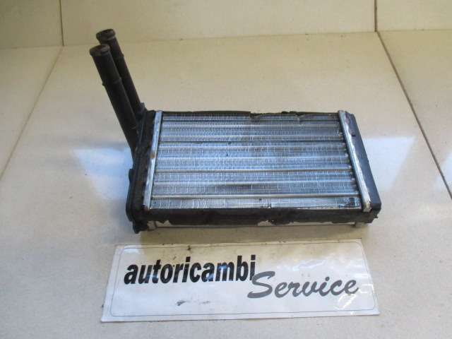 GRELEC RADIATORJA OEM N. 8D1919031B ORIGINAL REZERVNI DEL VOLKSWAGEN PASSAT B5.5 3B3 3B6 3BG R BER/SW (11/2000 - 2005) DIESEL LETNIK 2001