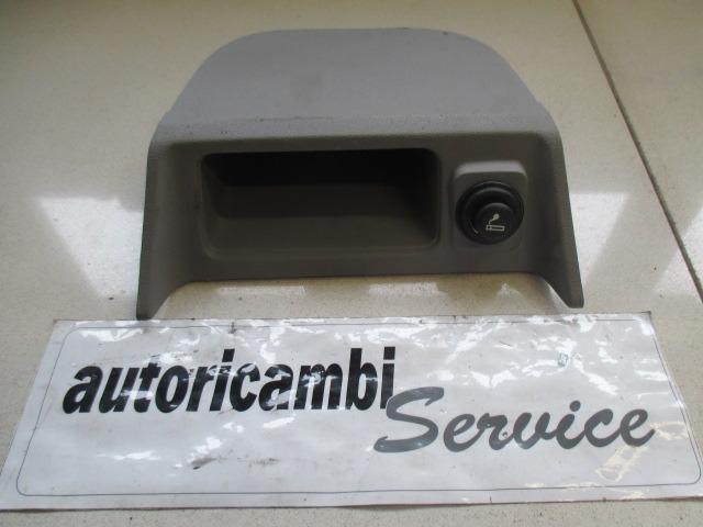 MONTA?NI DELI /  ARMATURNE PLOSCE SPODNJI OEM N. 77290TM8013020 ORIGINAL REZERVNI DEL HONDA INSIGHT ZE MK2 (2009 - 10/2013) IBRIDO (ELETRICO-BENZINA) LETNIK 2009