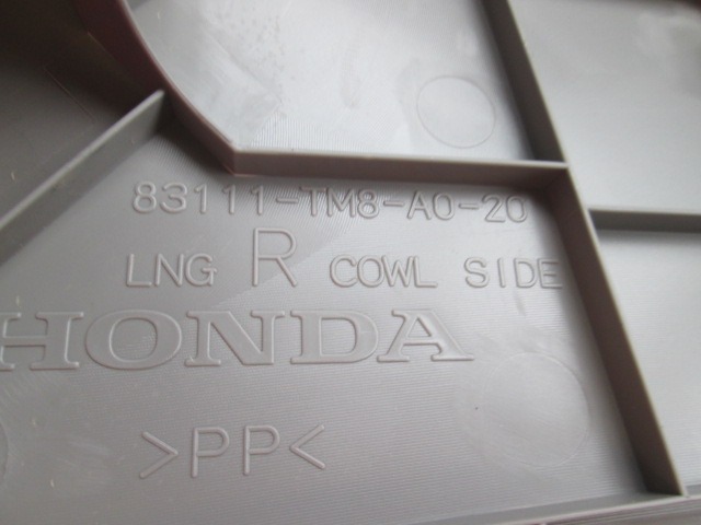 NOTRANJA OBLOGA PRAGA  OEM N. 83111-TM-A0-20 ORIGINAL REZERVNI DEL HONDA INSIGHT ZE MK2 (2009 - 10/2013) IBRIDO (ELETRICO-BENZINA) LETNIK 2009