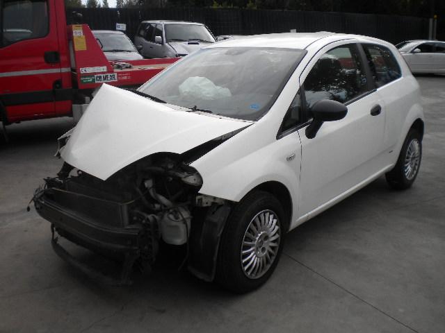 FIAT GRANDE PUNTO 1.2 B 48KW 5M 3P (2007) RICAMBI IN MAGAZZINO