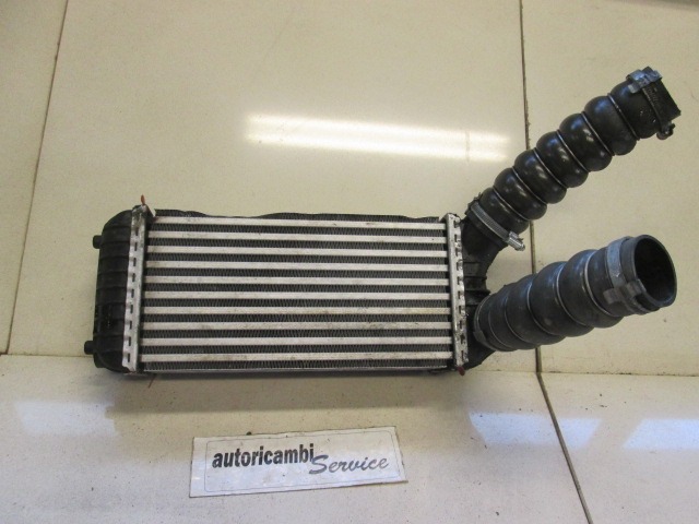 HLADILNIK INTERCOOLER OEM N. T7052003 ORIGINAL REZERVNI DEL FORD CMAX GRAND CMAX MK2 DXA-CB7 DXA-CEU (2010 - 03/2015) DIESEL LETNIK 2011