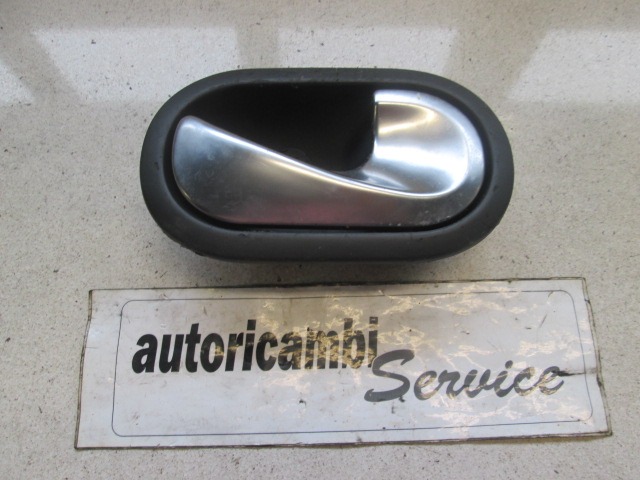 NOTRANJA KLJUKA  OEM N. 8200028486 ORIGINAL REZERVNI DEL RENAULT SCENIC/GRAND SCENIC JM0/1 MK2 (2003 - 2009) DIESEL LETNIK 2003