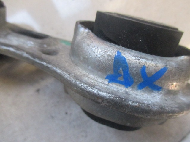 NOSILCI MOTORJA/DRUGO OEM N.  ORIGINAL REZERVNI DEL RENAULT SCENIC/GRAND SCENIC JM0/1 MK2 (2003 - 2009) DIESEL LETNIK 2003