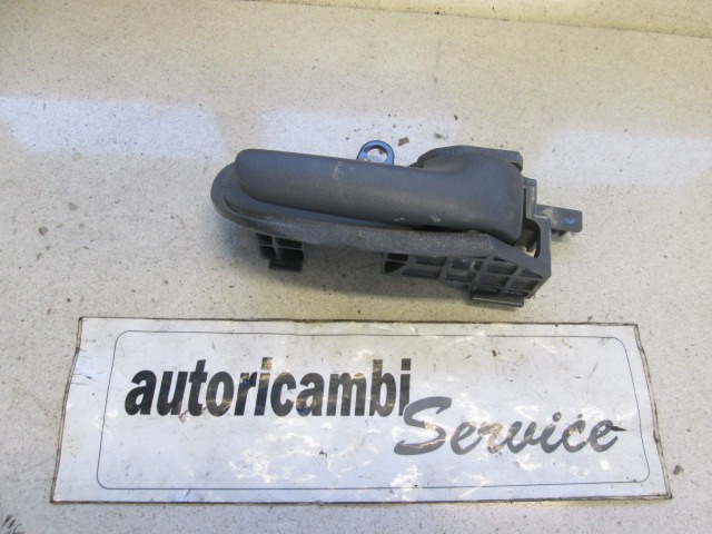 NOTRANJA KLJUKA  OEM N. 9143K8 ORIGINAL REZERVNI DEL PEUGEOT 107 PM PN (2005 - 2014) BENZINA LETNIK 2006