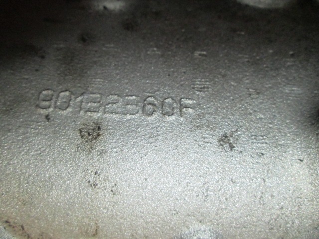 OEM N. 90132560F ORIGINAL REZERVNI DEL CHRYSLER VOYAGER/GRAN VOYAGER RG RS MK4 (2001 - 2007) DIESEL LETNIK 2003