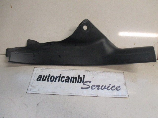 NOTRANJA OBLOGA PRAGA  OEM N. 51477066978 ORIGINAL REZERVNI DEL BMW SERIE 1 BER/COUPE/CABRIO E81/E82/E87/E88 LCI R (2007 - 2013) DIESEL LETNIK 2010