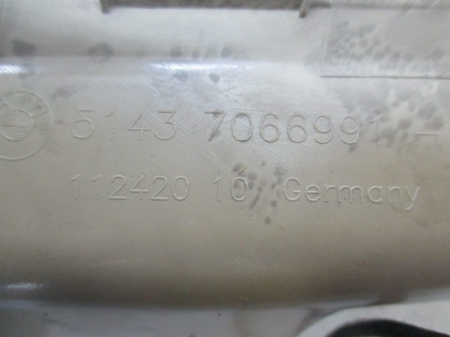 NOTRANJA OBLOGA PRAGA  OEM N. 51437066991 ORIGINAL REZERVNI DEL BMW SERIE 3 BER/SW/COUPE/CABRIO E90/E91/E92/E93 (2005 -2009) DIESEL LETNIK 2006