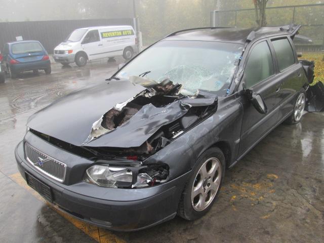 VOLVO V70 SW 2.4 D 120KW 5M 5P (2002) RICAMBI IN MAGAZZINO 