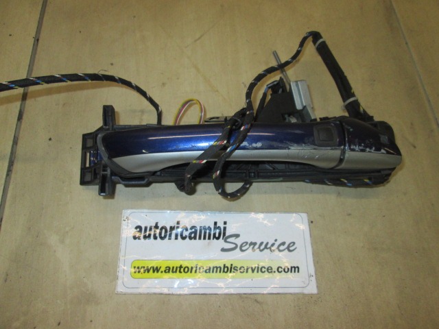 ZUNANJA KLJUKA SPREDNJA DESNA VRATA OEM N. 2307600670 ORIGINAL REZERVNI DEL MERCEDES CLASSE SL R230 (2001 - 2008) BENZINA LETNIK 2004