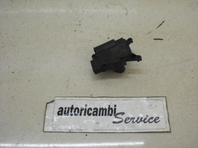 MOTORCEK OGREVANJA OEM N. 21000700 ORIGINAL REZERVNI DEL FIAT PUNTO EVO 199 (2009 - 2012)  BENZINA LETNIK 2011