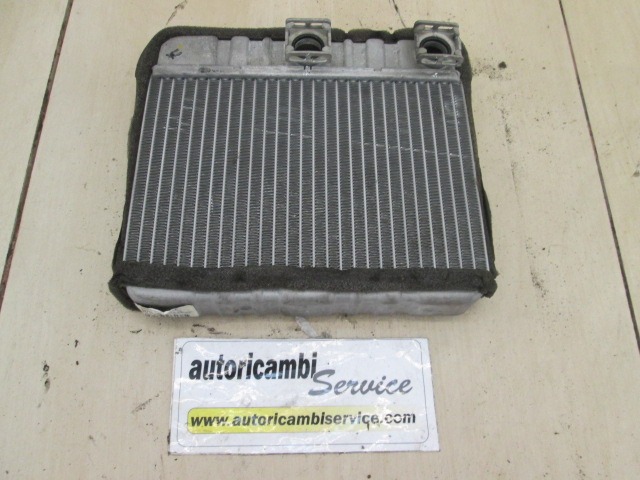 GRELEC RADIATORJA OEM N. 64118372771 ORIGINAL REZERVNI DEL BMW SERIE 3 E46 BER/SW/COUPE/CABRIO (1998 - 2002) DIESEL LETNIK 2001