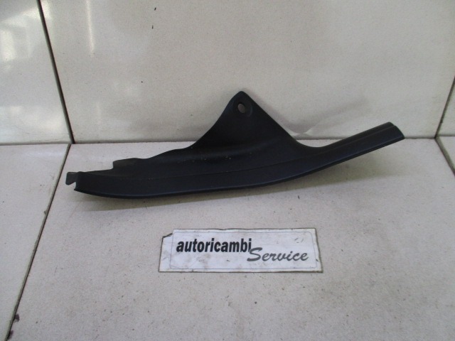 NOTRANJA OBLOGA PRAGA  OEM N. 5147 7066978 ORIGINAL REZERVNI DEL BMW SERIE 1 BER/COUPE/CABRIO E81/E82/E87/E88 LCI R (2007 - 2013) DIESEL LETNIK 2008