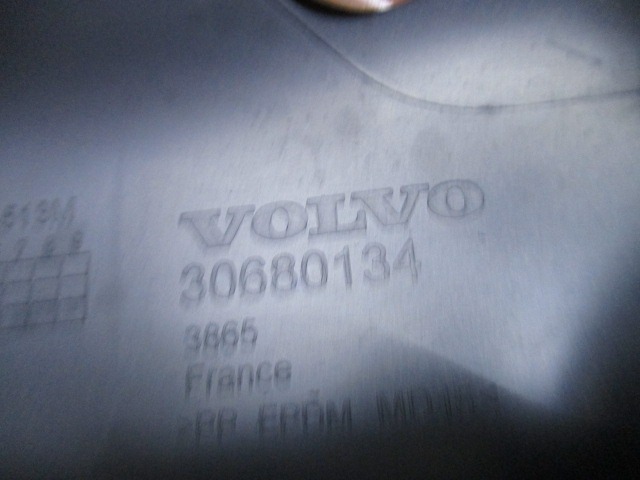 MONTA?NI DELI /  ARMATURNE PLOSCE SPODNJI OEM N. 30680134 ORIGINAL REZERVNI DEL VOLVO V50 545 (2004 - 05/2007) DIESEL LETNIK 2004