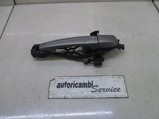 ZUNANJA KLJUKA SPREDNJA DESNA VRATA OEM N. 39879658 ORIGINAL REZERVNI DEL VOLVO V50 545 (2004 - 05/2007) DIESEL LETNIK 2004