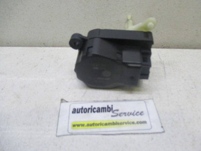 MOTORCEK OGREVANJA OEM N. 410473241 ORIGINAL REZERVNI DEL OPEL ASTRA J P10 5P/3P/SW (2010 - 2015) BENZINA LETNIK 2010