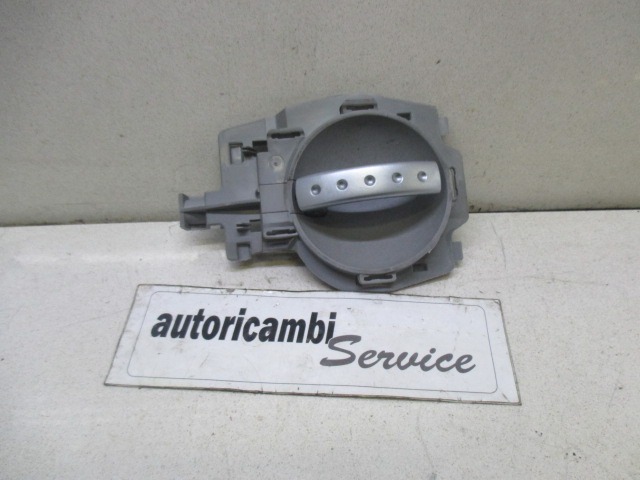 NOTRANJA KLJUKA  OEM N. 9647164977 ORIGINAL REZERVNI DEL CITROEN C3 / PLURIEL MK1 (2002 - 09/2005) BENZINA LETNIK 2004