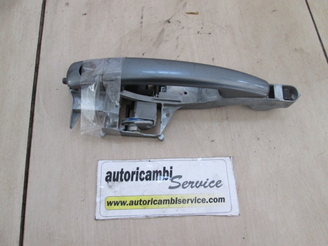 ZUNANJA KLJUKA SPREDNJA LEVA VRATA OEM N. 9680168680 ORIGINAL REZERVNI DEL PEUGEOT 207 / 207 CC WA WC WD WK (2006 - 05/2009) BENZINA LETNIK 2009