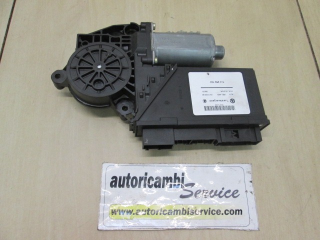 MOTORCEK ELEKTRICNEGA POMIKA ZADNJEGA STEKLA  OEM N. 7L0959704 ORIGINAL REZERVNI DEL PORSCHE CAYENNE 9PA MK1 (2003 -2008) BENZINA LETNIK 2003