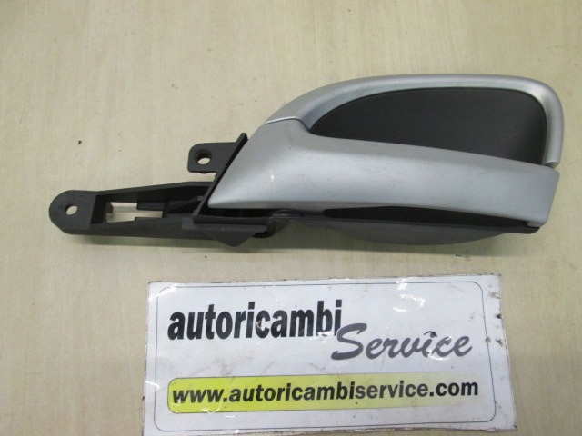 NOTRANJA KLJUKA  OEM N. 7L5837113 ORIGINAL REZERVNI DEL PORSCHE CAYENNE 9PA MK1 (2003 -2008) BENZINA LETNIK 2003