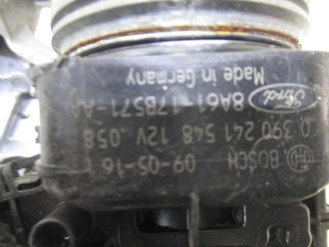 MOTORCEK PREDNJIH BRISALCEV OEM N. 8A61-17B571 ORIGINAL REZERVNI DEL FORD FIESTA CB1 CNN MK6 (09/2008 - 11/2012) BENZINA LETNIK 2009