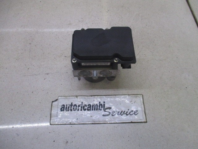 ABS AGREGAT S PUMPO OEM N. 8200129951 ORIGINAL REZERVNI DEL RENAULT MODUS F/JP0 (2004 - 2008) BENZINA LETNIK 2005