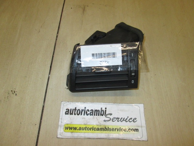 ODVOD ZRAKA OEM N. 64228361897 ORIGINAL REZERVNI DEL BMW SERIE 3 E46 BER/SW/COUPE/CABRIO LCI R (2002 - 2005) DIESEL LETNIK 2002