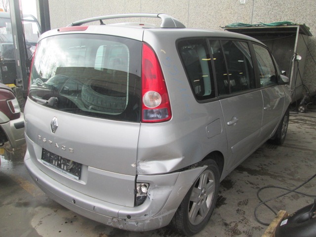 RENAULT ESPACE 2.2 D 6M 110KW (2005) RICAMBI IN MAGAZZINO 