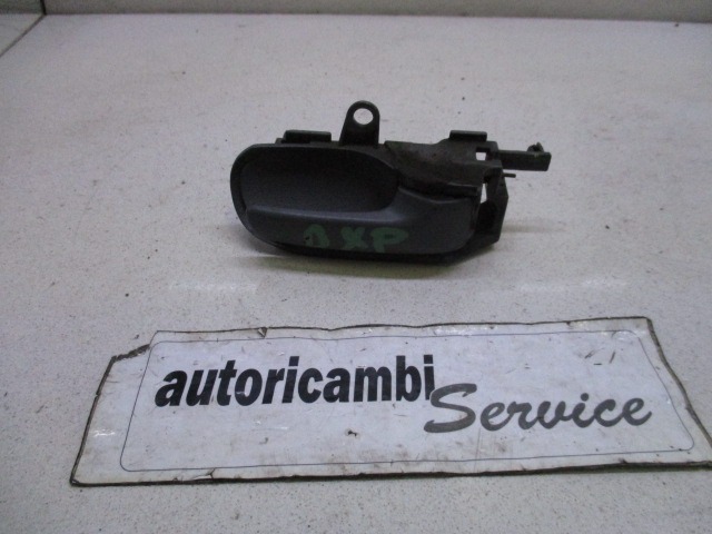 NOTRANJA KLJUKA  OEM N. 9143K8 ORIGINAL REZERVNI DEL PEUGEOT 107 PM PN (2005 - 2014) BENZINA LETNIK 2006