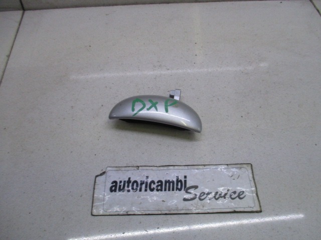 ZUNANJA KLJUKA ZADNJA DESNA VRATA OEM N. 9101AN ORIGINAL REZERVNI DEL PEUGEOT 107 PM PN (2005 - 2014) BENZINA LETNIK 2006